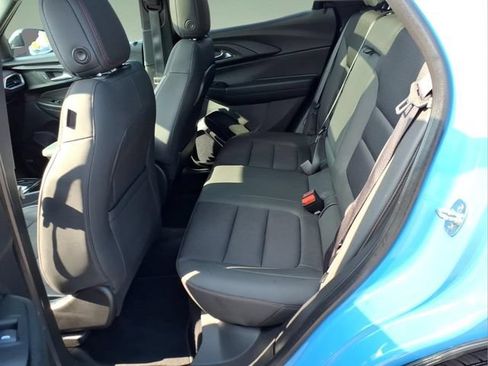 Used 2023 Chevrolet TrailBlazer RS w/ Sun and Liftgate Package AWD/4WD image 12