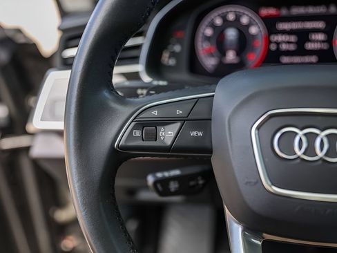 Used 2019 Audi Q8 Prestige w/ Luxury Package AWD/4WD image 14