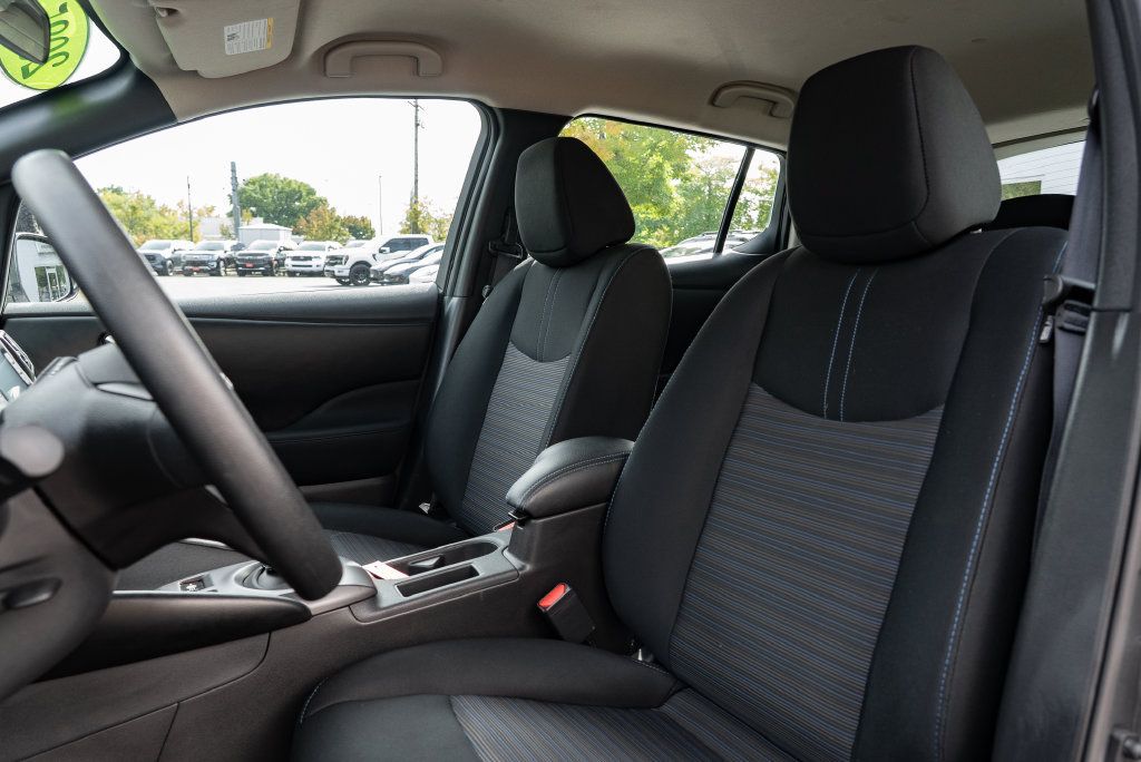 Used 2025 Nissan Leaf S FWD image 21