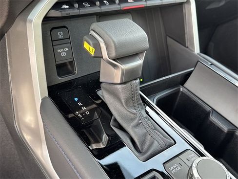Used 2025 Toyota Tundra Platinum image 13