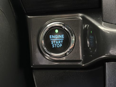 Certified 2022 Ford F150 XLT w/ Equipment Group 302A High image 24