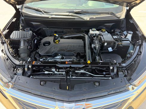 Used 2023 Chevrolet Equinox LS w/ LS Convenience Package FWD image 30