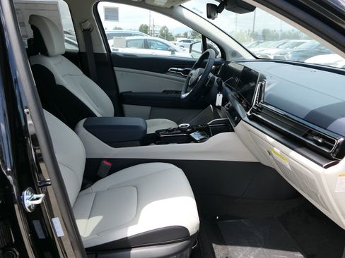 New 2025 Kia Sportage EX w/ EX Premium Package image 26