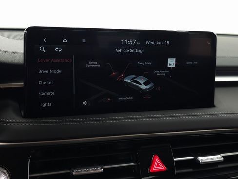 Used 2026 Genesis G70 2.5T image 17