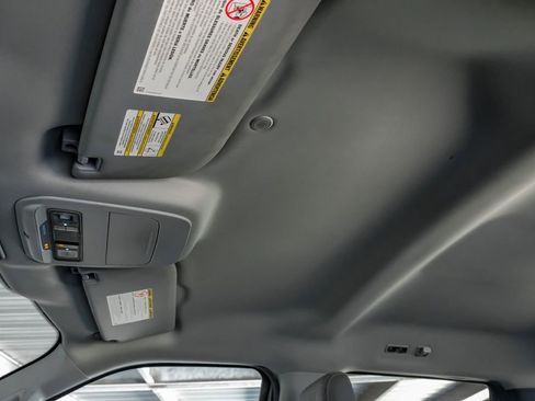 Used 2023 Ford F350 XLT w/ Camper Package image 29