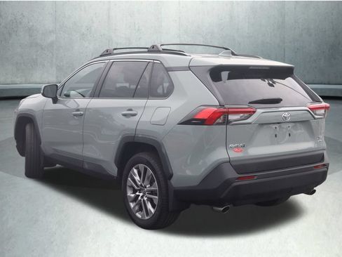 Certified 2023 Toyota RAV4 XLE Premium AWD/4WD image 17