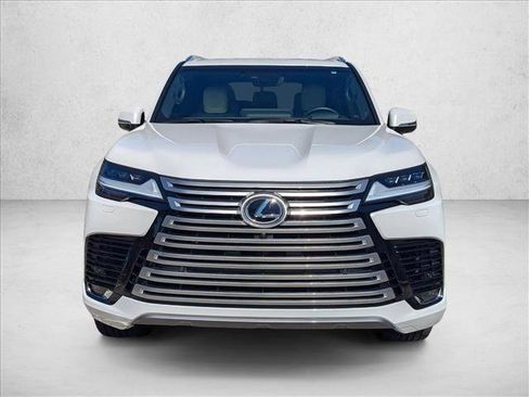 Certified 2024 Lexus LX 600 4WD w/ Luxury Package image 2