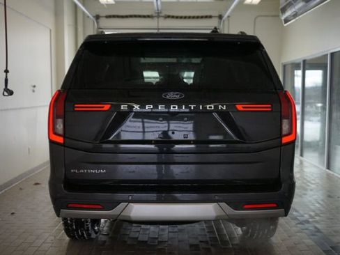 Used 2026 Ford Expedition Platinum w/ Driver's Package image 11