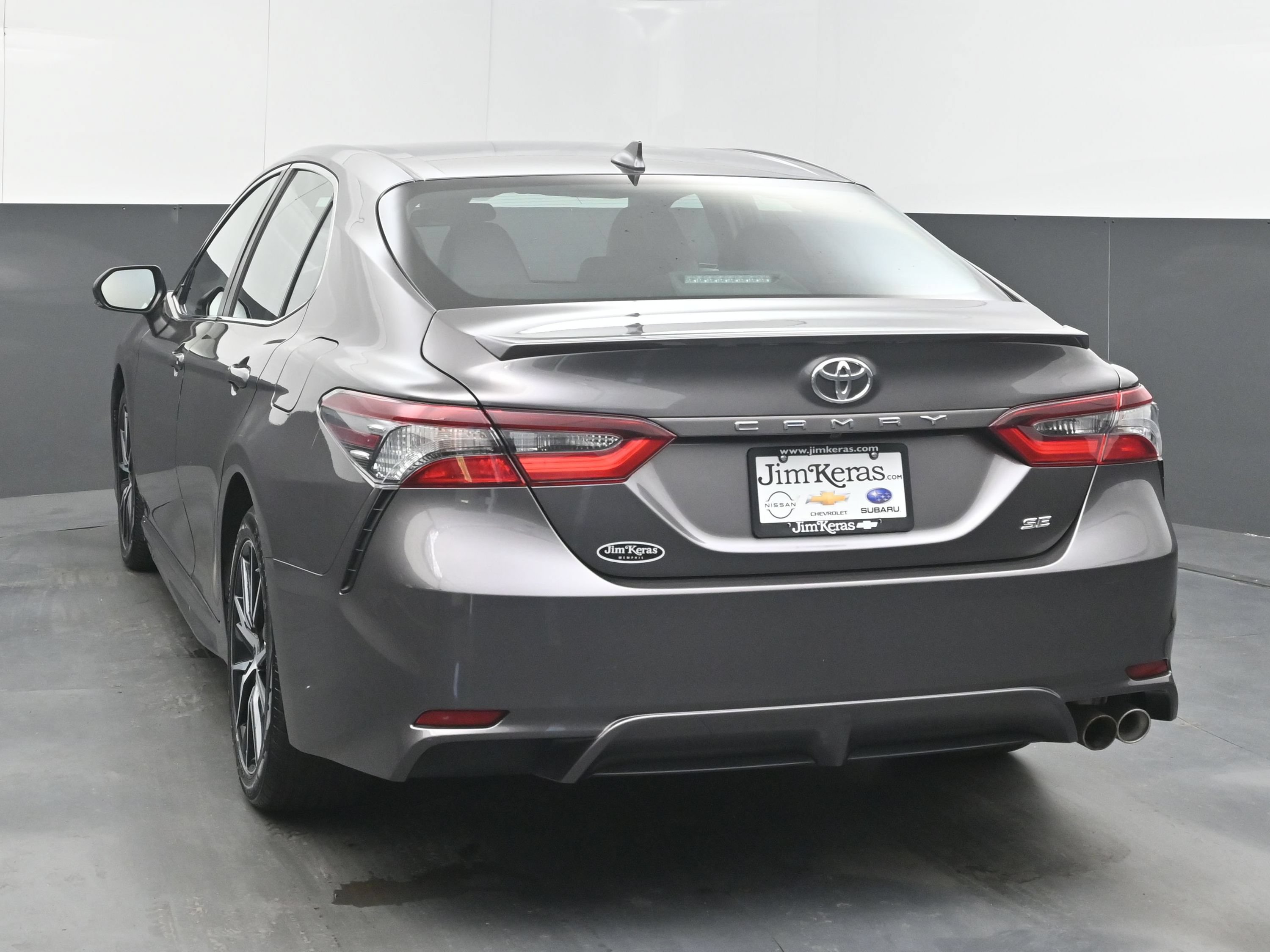 Used 2023 Toyota Camry SE FWD image 8