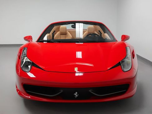Certified 2012 Ferrari 458 Spider RWD image 13