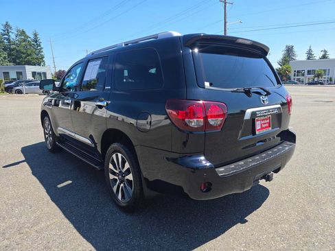 Certified 2020 Toyota Sequoia Limited w/ Safety & Convenience Package AWD/4WD image 5