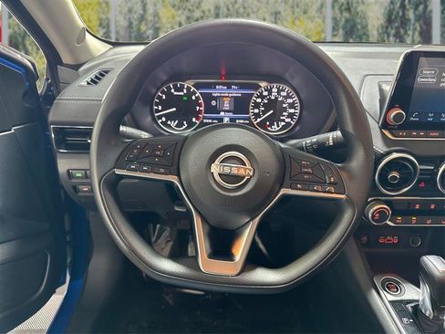 Used 2024 Nissan Sentra SV FWD image 18