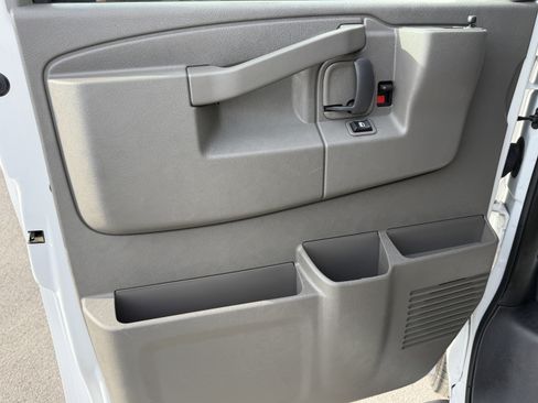 Used 2024 Chevrolet Express 2500 w/ Driver Convenience Package image 13