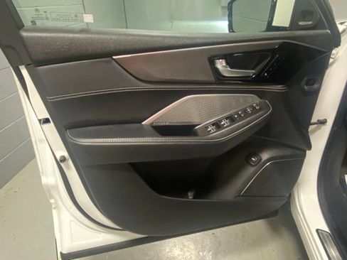 Used 2022 Acura MDX SH-AWD w/ Advance Package image 7