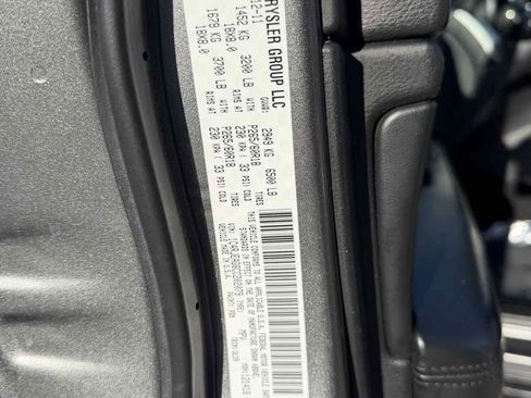 Used 2012 Jeep Grand Cherokee Laredo RWD image 21