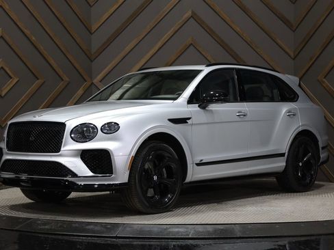 Used 2022 Bentley Bentayga image 9
