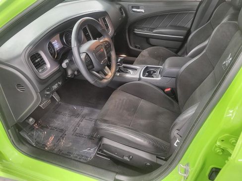 Used 2023 Dodge Charger Scat Pack RWD image 9
