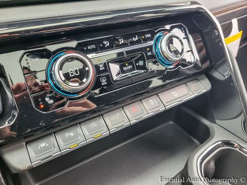 New 2026 GMC Sierra 1500 AT4 w/ Technology Package image 17