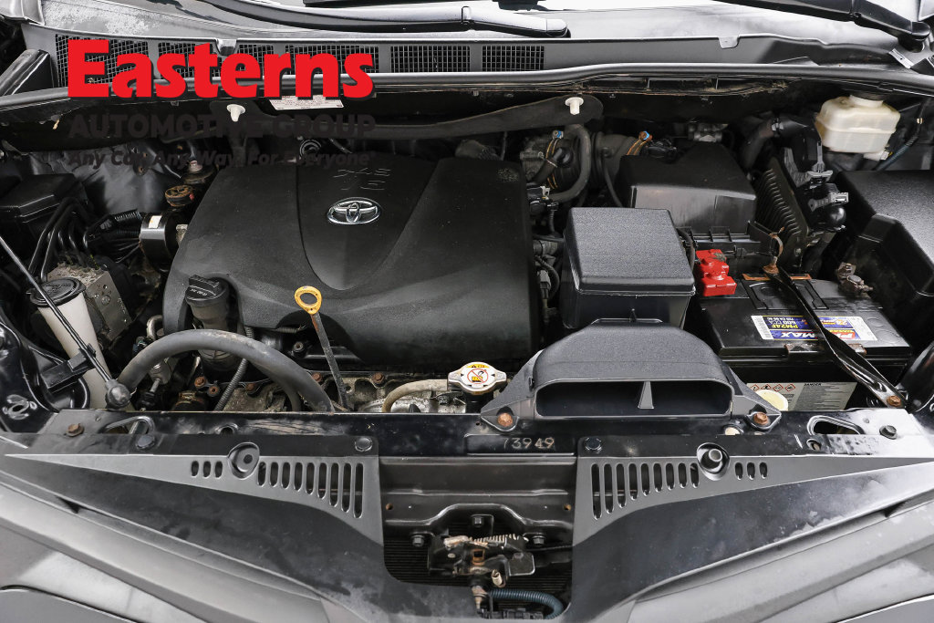Used 2020 Toyota Sienna L FWD image 8