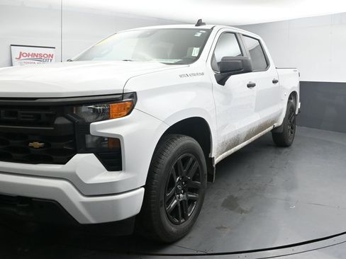 Used 2022 Chevrolet Silverado 1500 Custom image 4