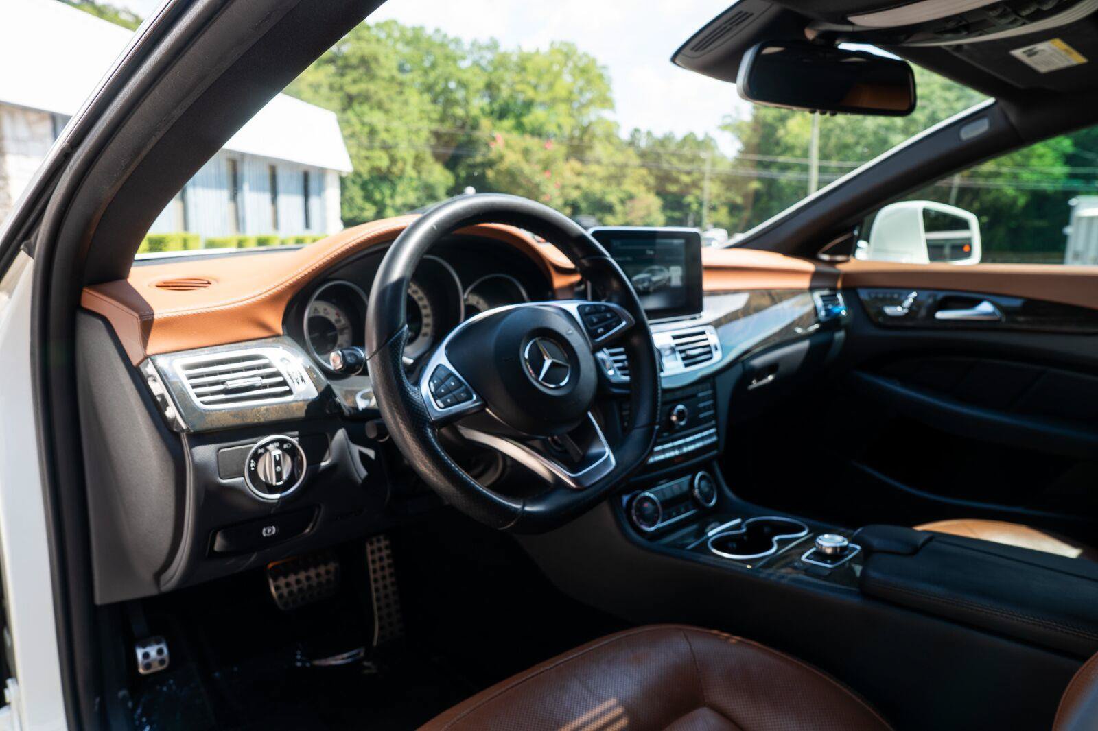 Used 2016 Mercedes-Benz CLS 400 image 21
