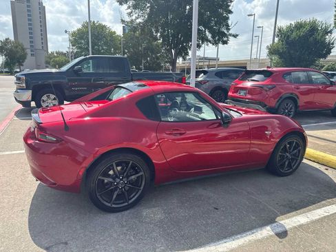 Used 2017 MAZDA MX-5 Miata RF Club RWD image 4