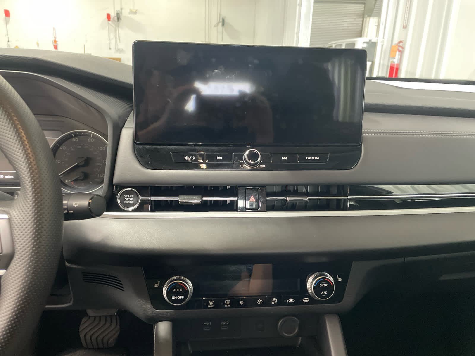 Used 2025 Mitsubishi Outlander LE AWD/4WD image 7