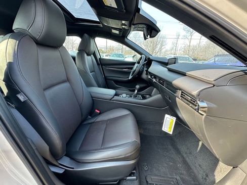 New 2026 MAZDA MAZDA3 2.5 S Hatchback w/ Premium Pkg image 24