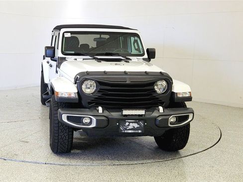 Used 2022 Jeep Gladiator Sport AWD/4WD image 2
