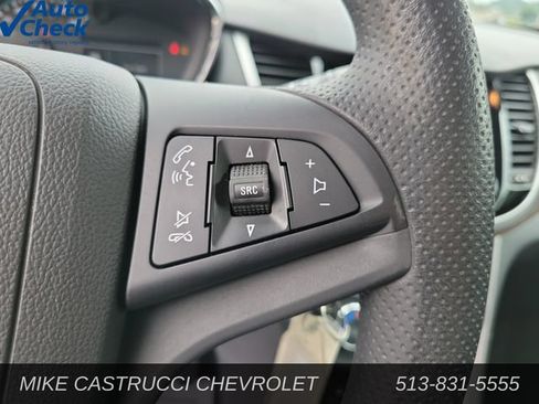 Used 2017 Chevrolet Trax LS FWD image 17