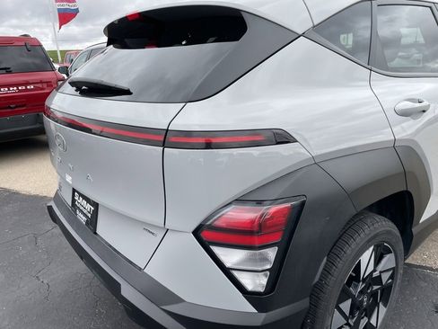 Used 2024 Hyundai Kona SEL image 27