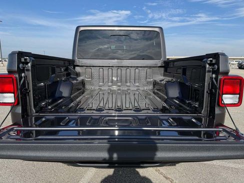 New 2026 Jeep Gladiator Sport image 26