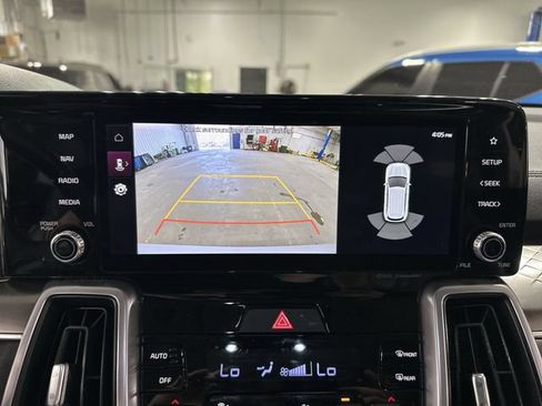 Used 2024 Kia Sorento EX w/ Panoramic Sunroof Package AWD/4WD image 29