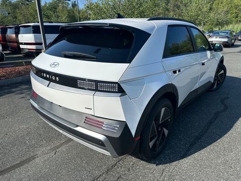 Certified 2025 Hyundai Ioniq 5 SEL image 5