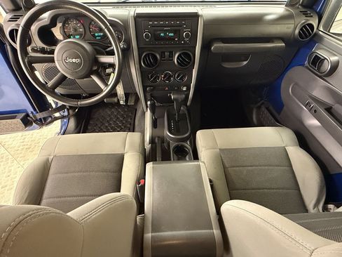 Used 2009 Jeep Wrangler X AWD/4WD image 14