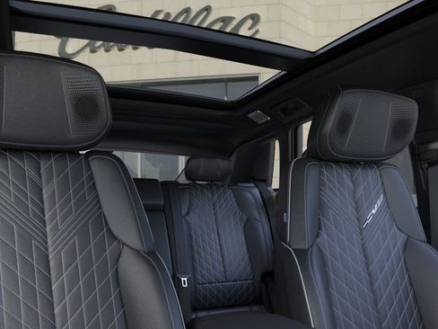 New 2026 Cadillac Lyriq V w/ Exterior Carbon Fiber Package AWD/4WD image 24