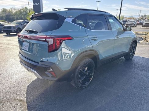 New 2026 Kia Seltos EX FWD image 4