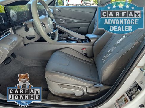 Used 2024 Hyundai Elantra SEL FWD image 14