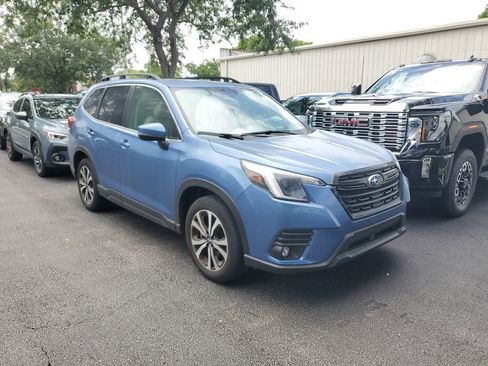 Used 2024 Subaru Forester Limited AWD/4WD image 3