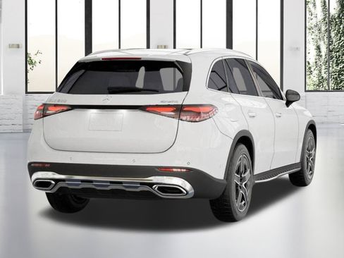 Used 2026 Mercedes-Benz GLC 300 4MATIC image 23