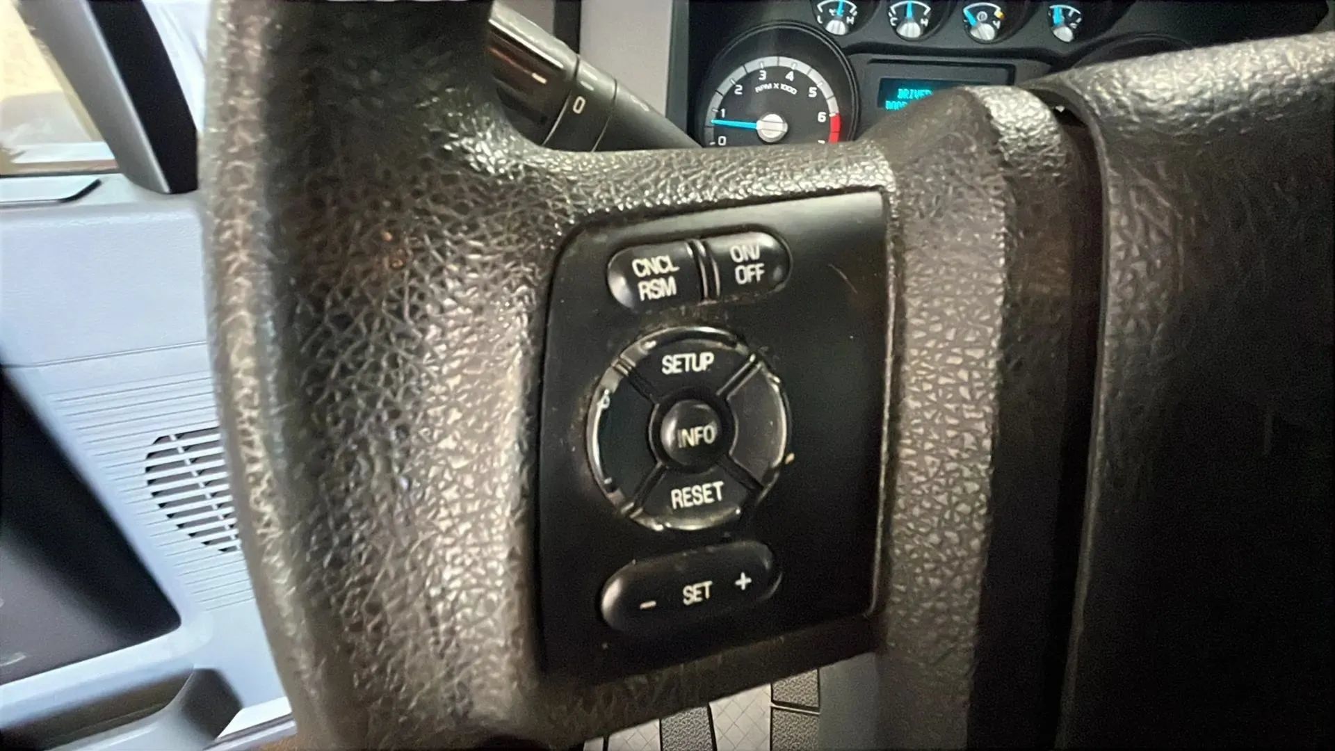 Used 2016 Ford F350 XLT AWD/4WD image 26