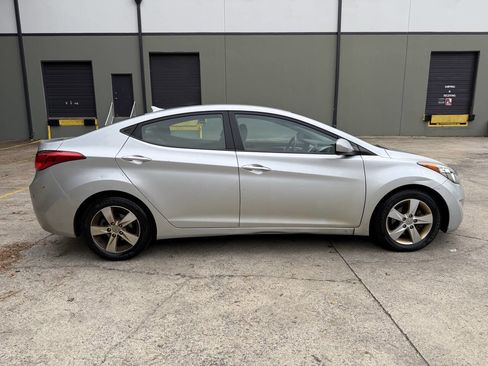Used 2013 Hyundai Elantra GLS w/ Preferred Pkg image 8