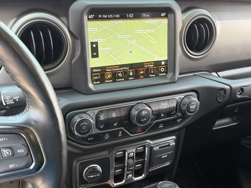 Used 2023 Jeep Gladiator Sport AWD/4WD image 17