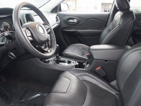 Used 2023 Jeep Cherokee Altitude Lux image 14