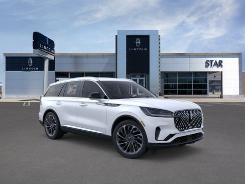 New 2026 Lincoln Aviator Reserve w/ Illumination Package AWD/4WD image 7
