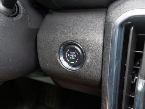 Used 2026 GMC Acadia Elevation w/ Elevation Premium Package FWD image 29