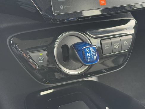 Used 2021 Toyota Prius Prime Limited FWD image 16