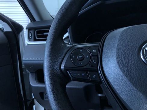 Used 2025 Toyota RAV4 LE image 25