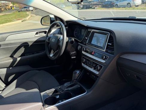 Used 2018 Hyundai Sonata SEL FWD image 22
