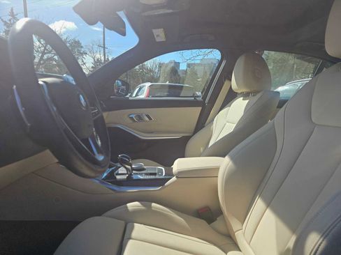 Used 2021 BMW 330i xDrive Sedan w/ Driving Assistance Package image 17